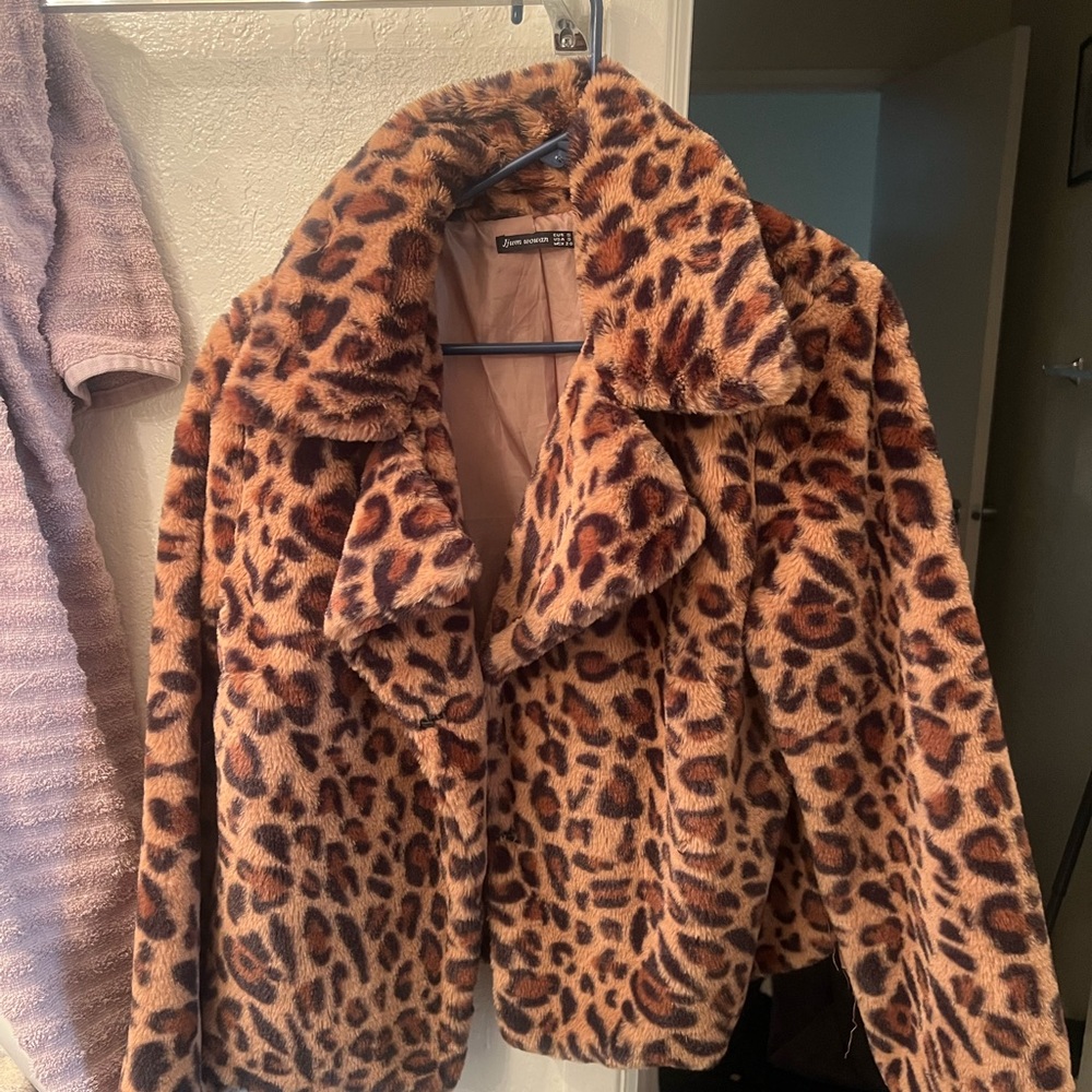 Faux Fur Leopard Print Jacket - Brown